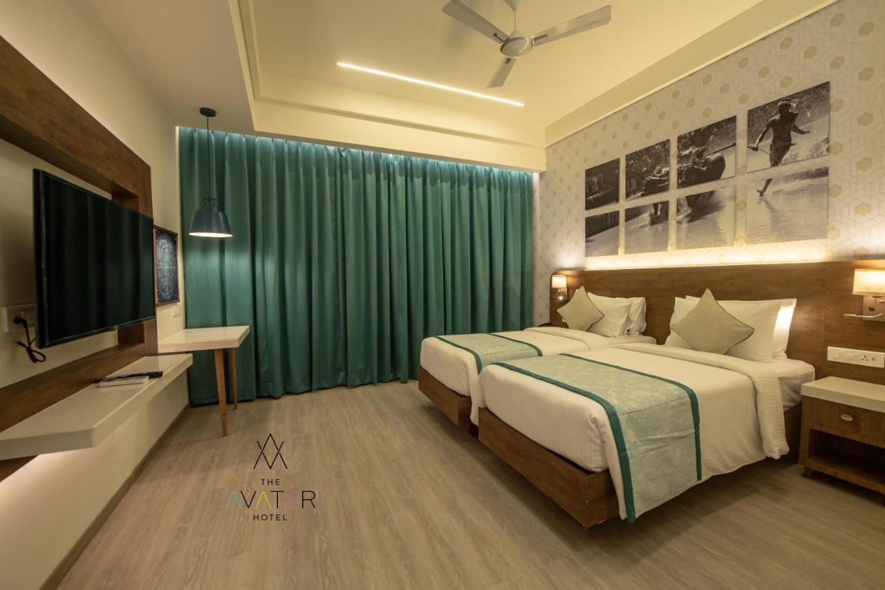 The Avatar Hotel & Convention Mangalore Exterior photo