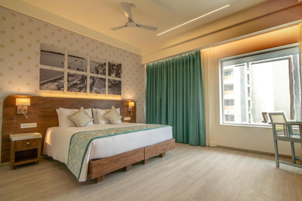 The Avatar Hotel & Convention Mangalore Exterior photo