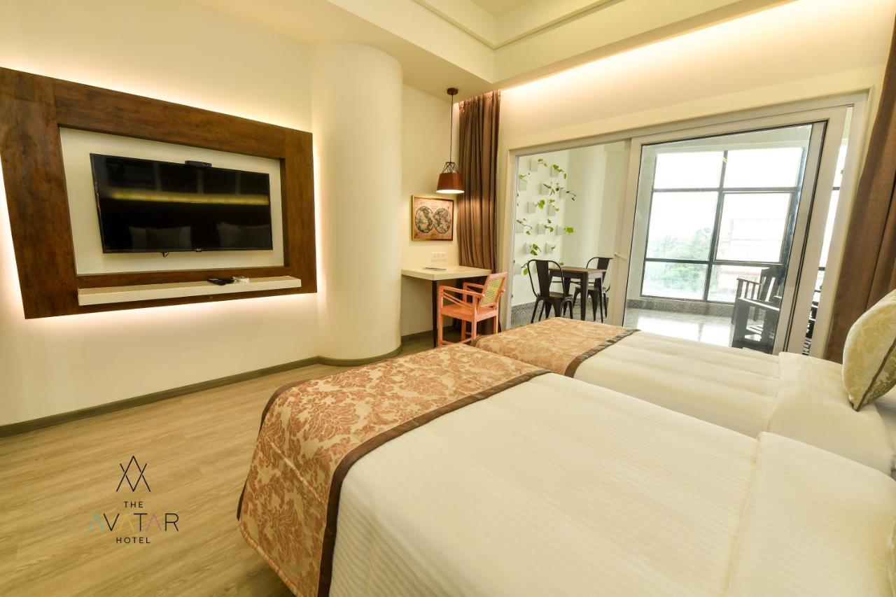 The Avatar Hotel & Convention Mangalore Exterior photo