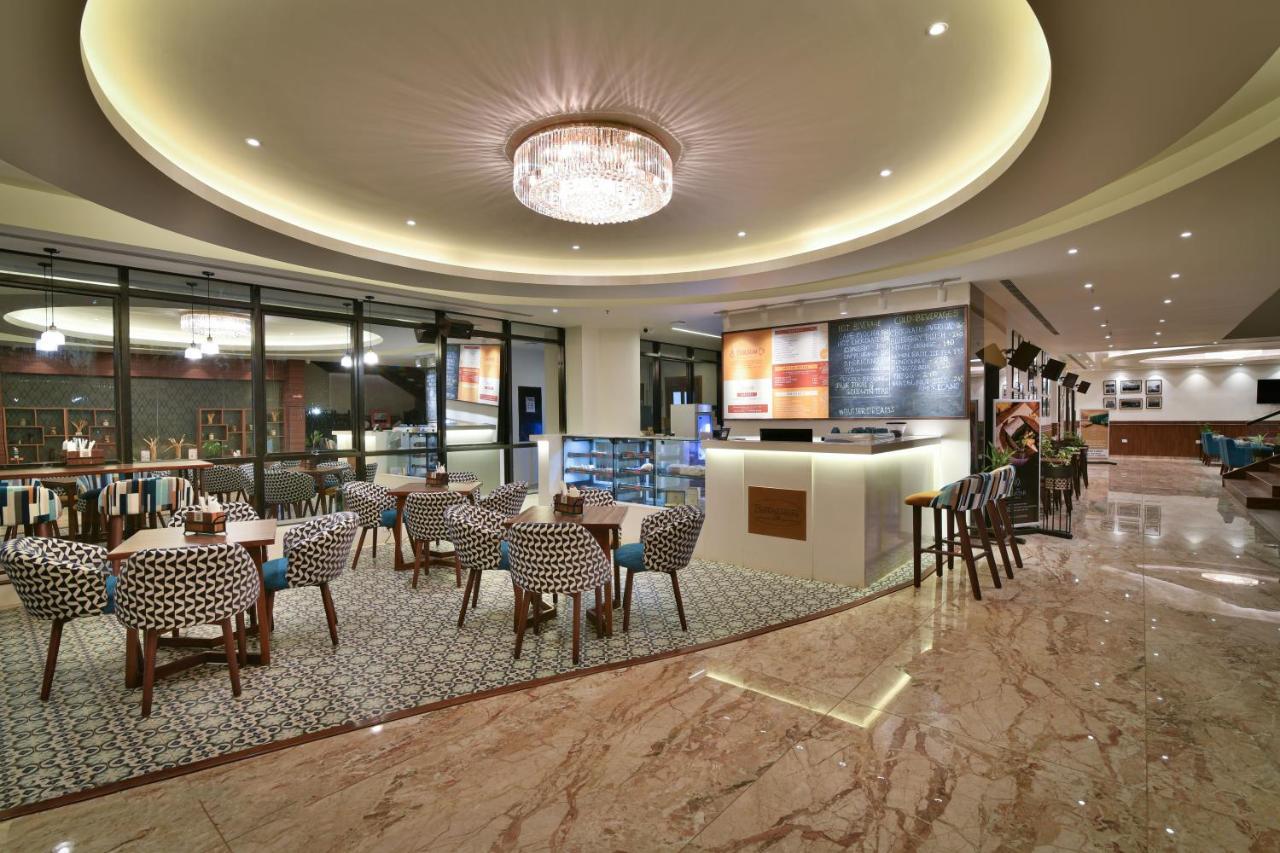 The Avatar Hotel & Convention Mangalore Exterior photo