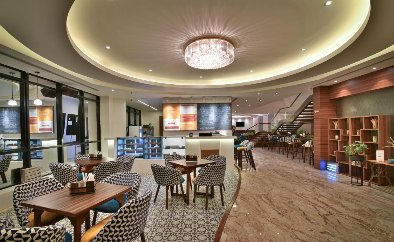The Avatar Hotel & Convention Mangalore Exterior photo